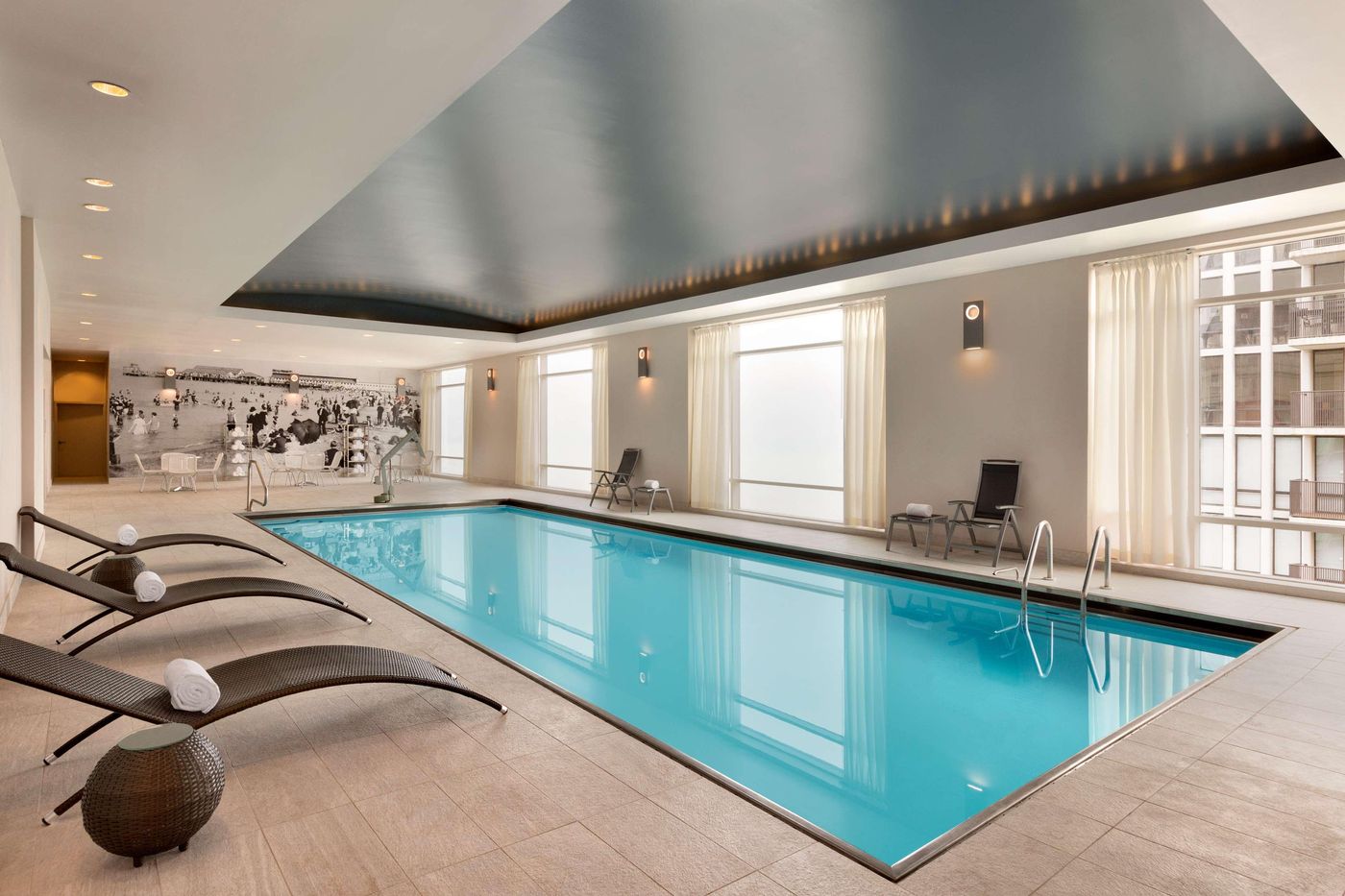 Hilton Suites Chicago/Magnificent Mile - United States - CHICAGO - Pool - 5