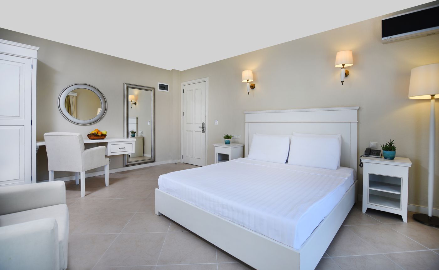 Temenos-Luxury-Hotel---SPA-Room-25