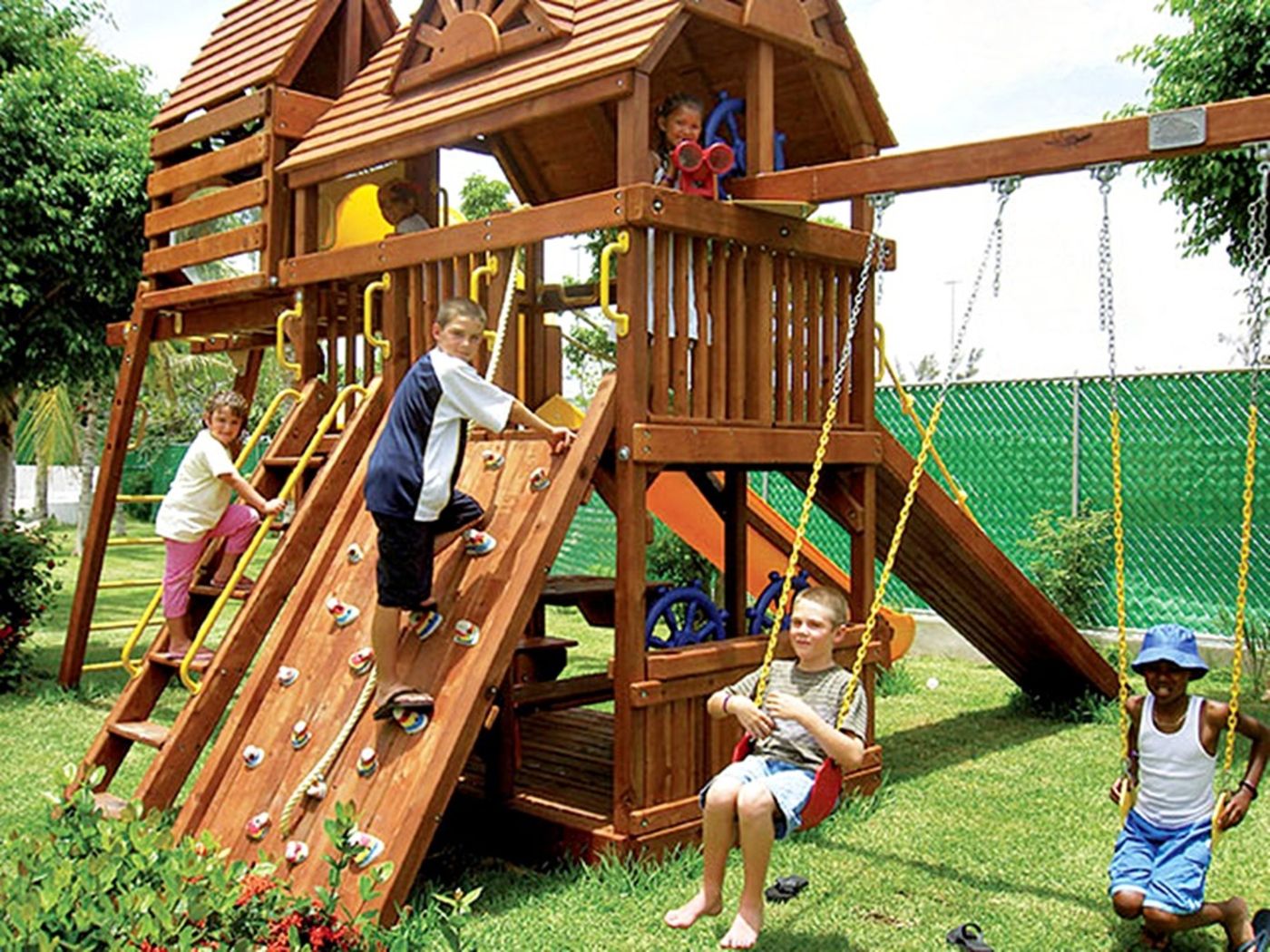 Oasis-Palm-Sports-and-Entertainment-39