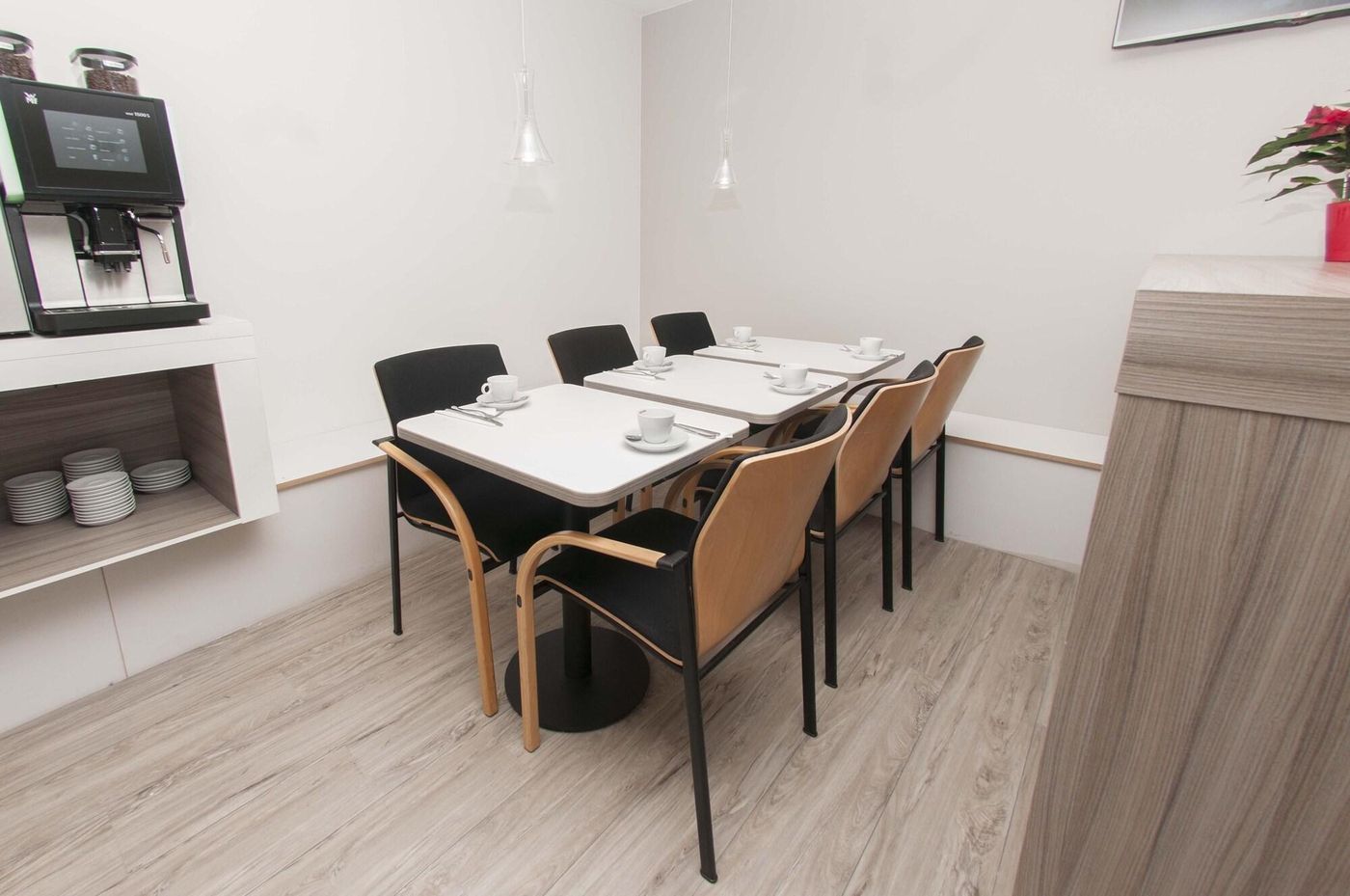 Fine Seasons-Netherlands-Amsterdam-Restaurant-1