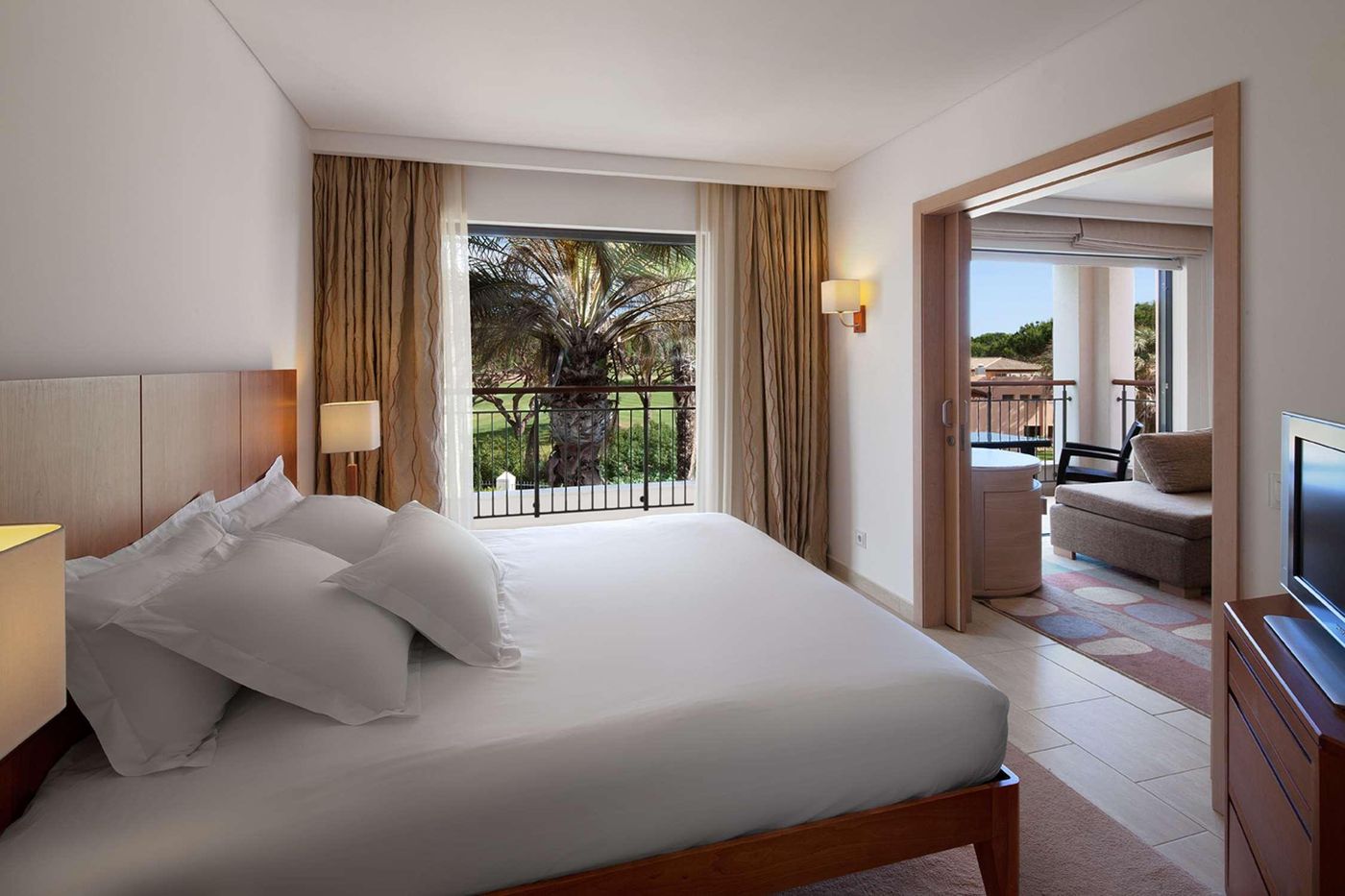 Hilton-Vilamoura-As-Cascatas-Golf-Resort---Spa-Room-21