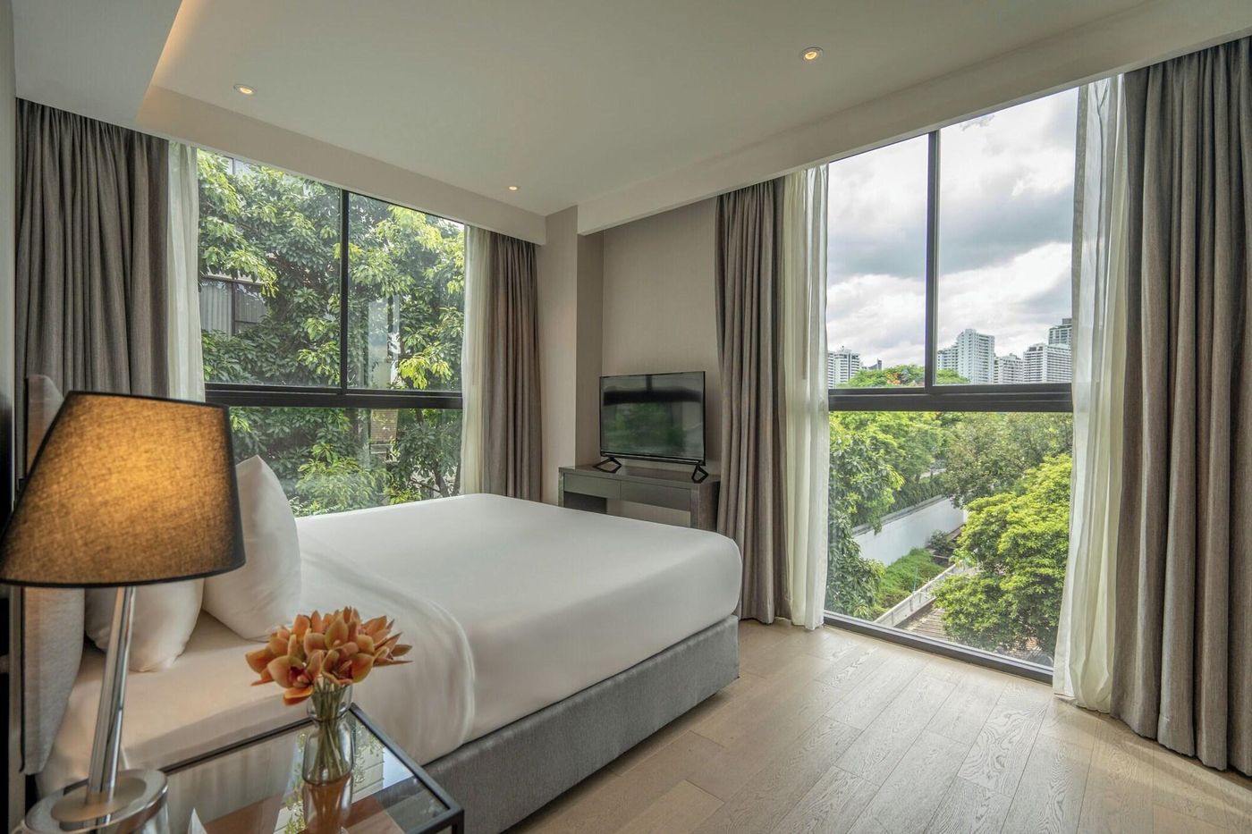 Walton-Suites-Sukhumvit-Room-11