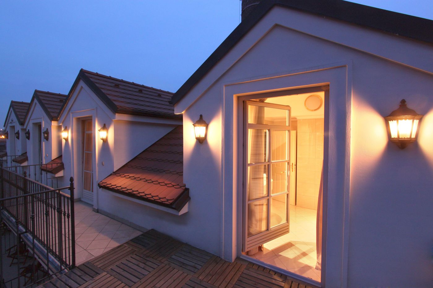 Angelis-Hotel-Prague-Terrace-33