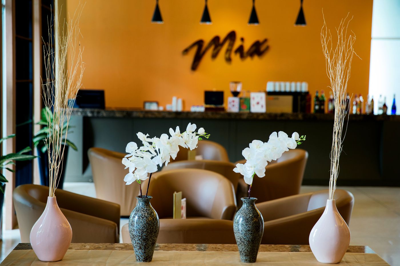 Centara-Life-Government-Complex-Hotel---Convention-Bar-17