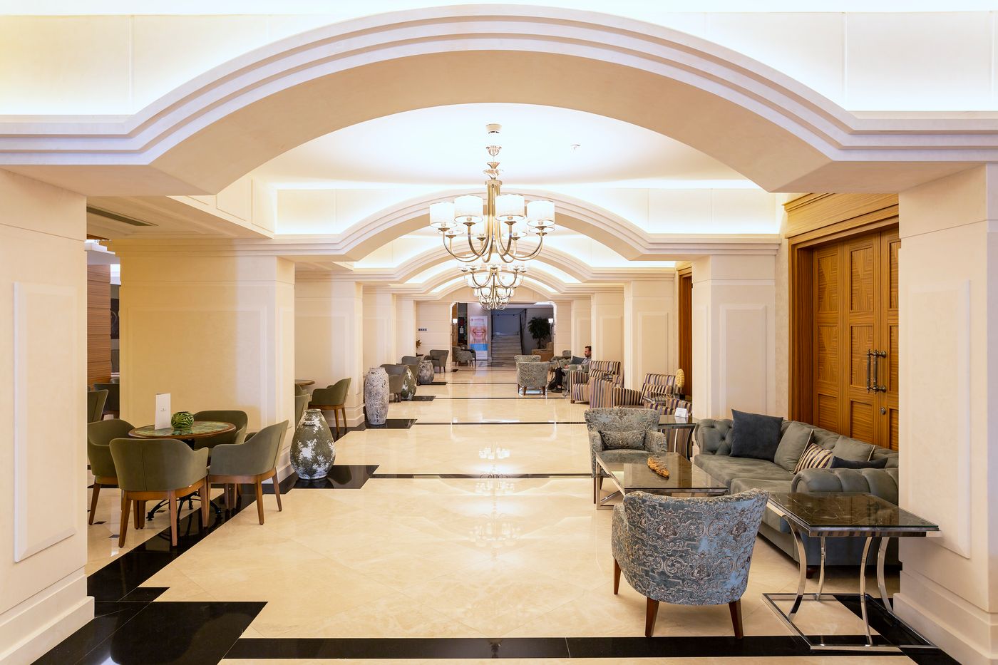 Royal-Asarlik-Beach-Lobby-28