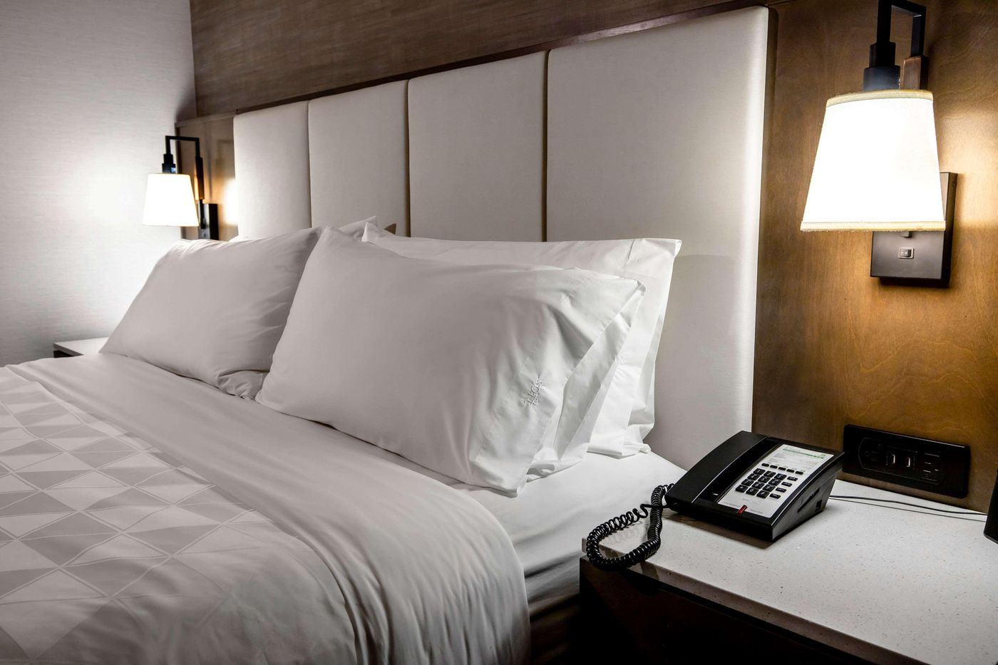 Doubletree-by-Hilton-Buena-Park-Room-36