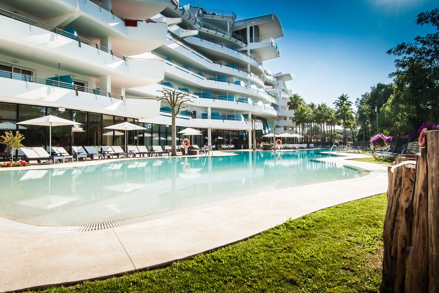 Senator-Banus---Adults-Recommended-Pool-2