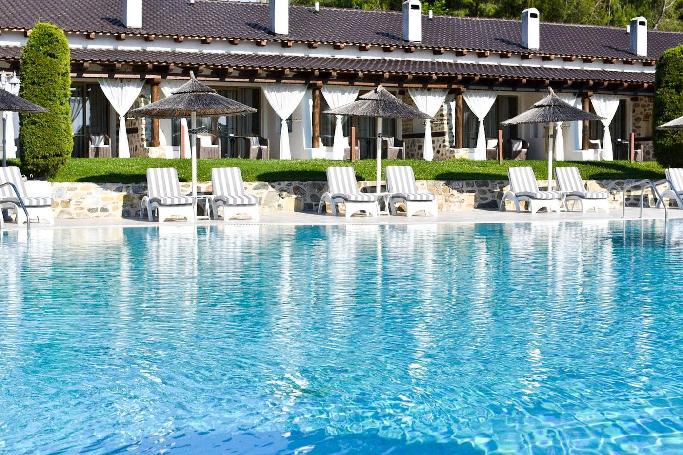 Acrotel Athena Residence