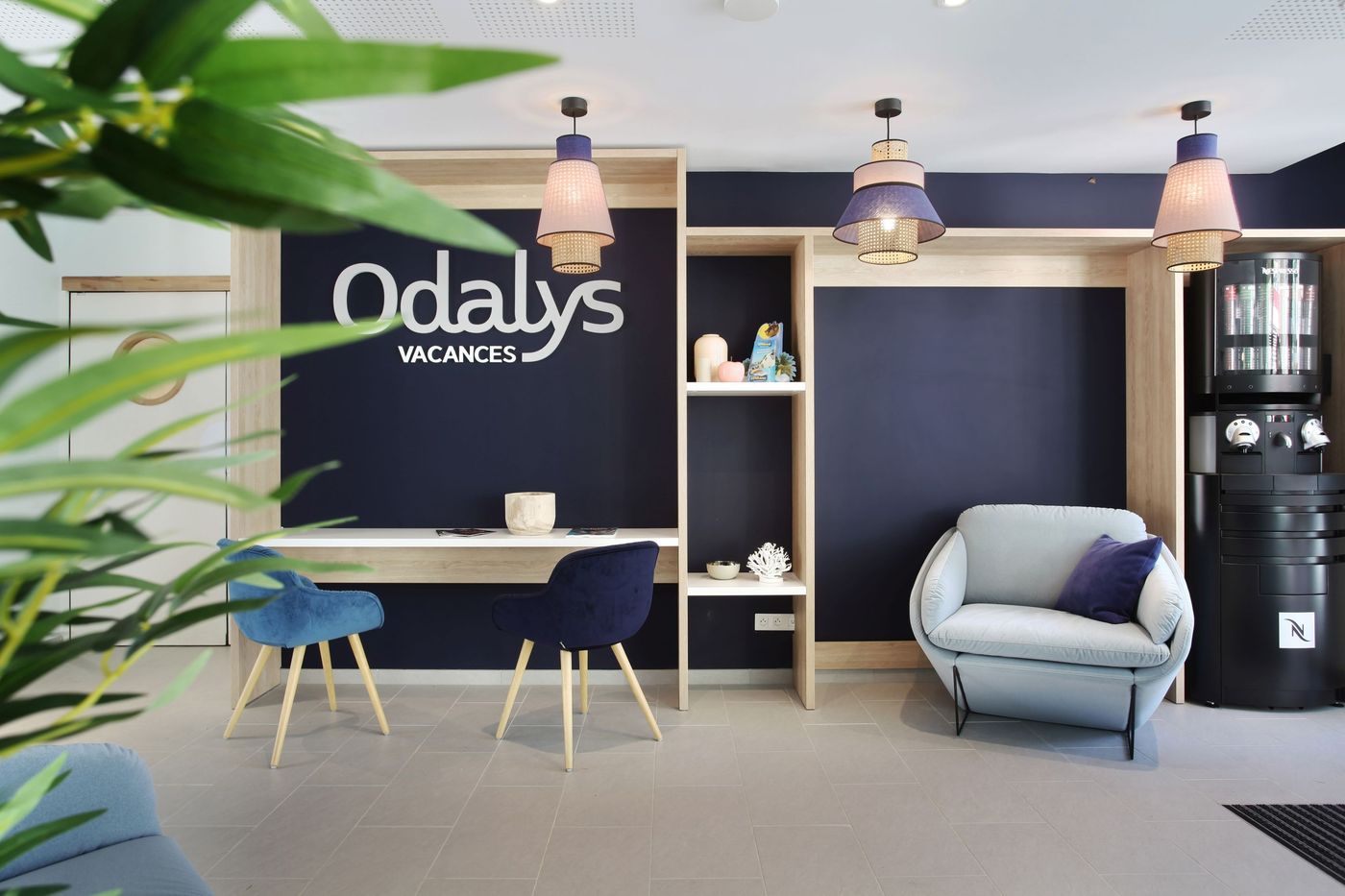 Residence Prestige Odalys Les Canissons-France-CAVALAIRE-SUR-MER-Lobby-3