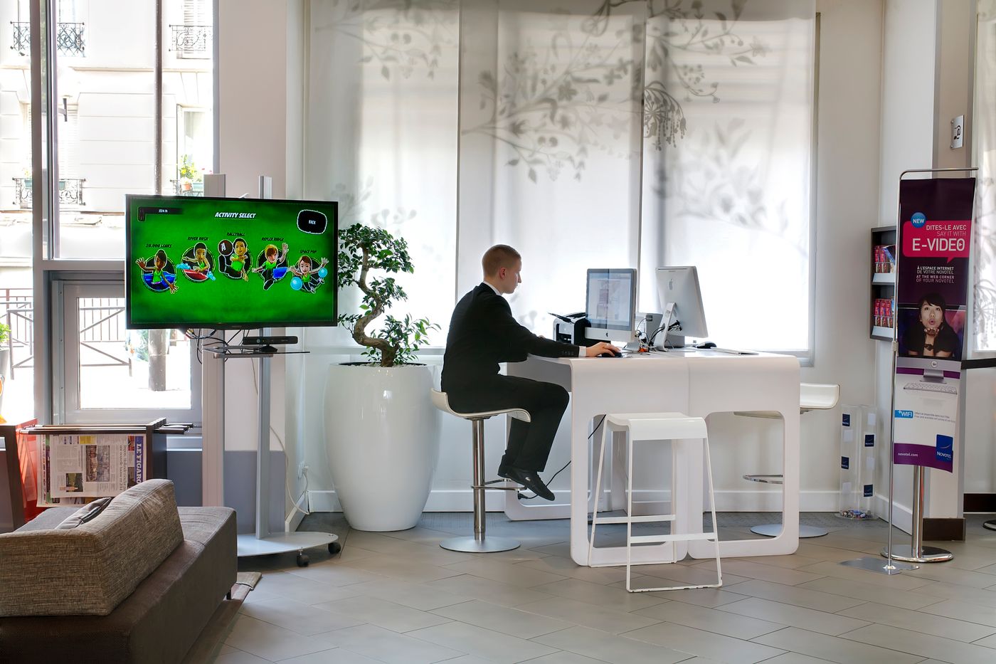 Novotel-Paris-Centre-Gare-Montparnasse-Sports-and-Entertainment-15