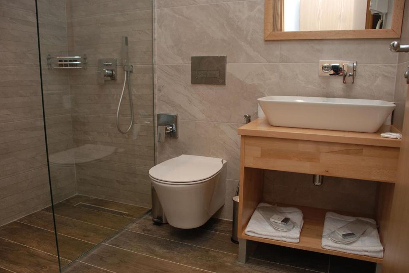 Hotel Vola-Albania-SARANDÃ«-Room-7