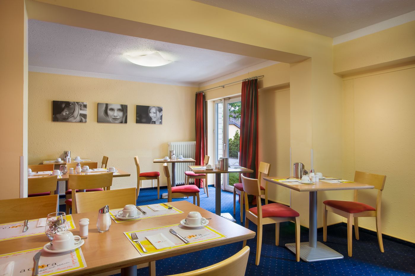 acora-Bonn-Living-the-City-Restaurant-13