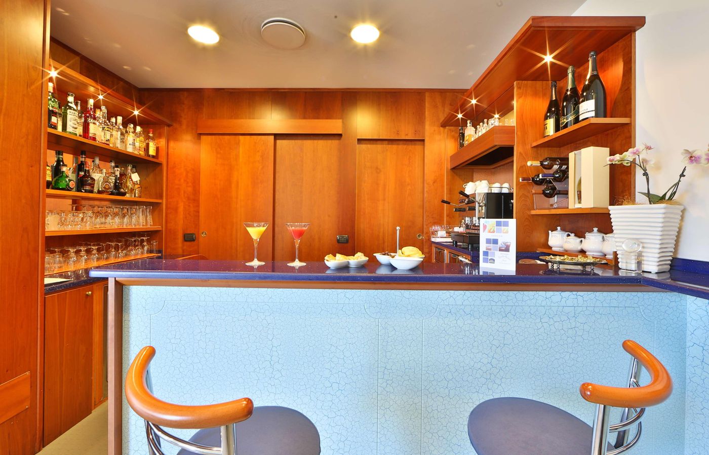 Best Western Plus Tigullio Royal Hotel - Italy - Rapallo - Bar - 3