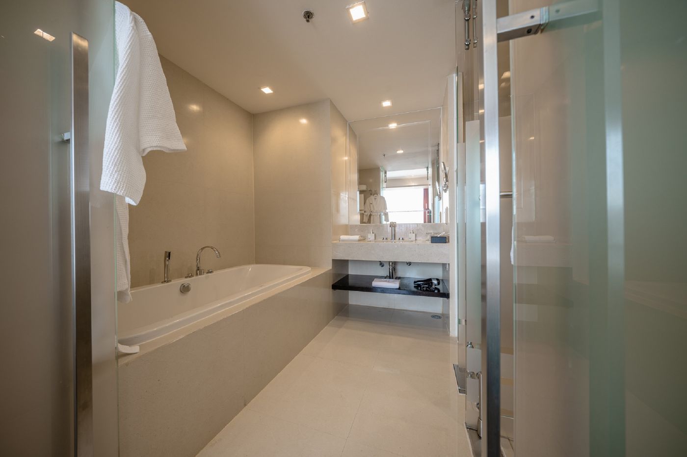 VIE-Hotel-Bangkok---MGallery-Room-53