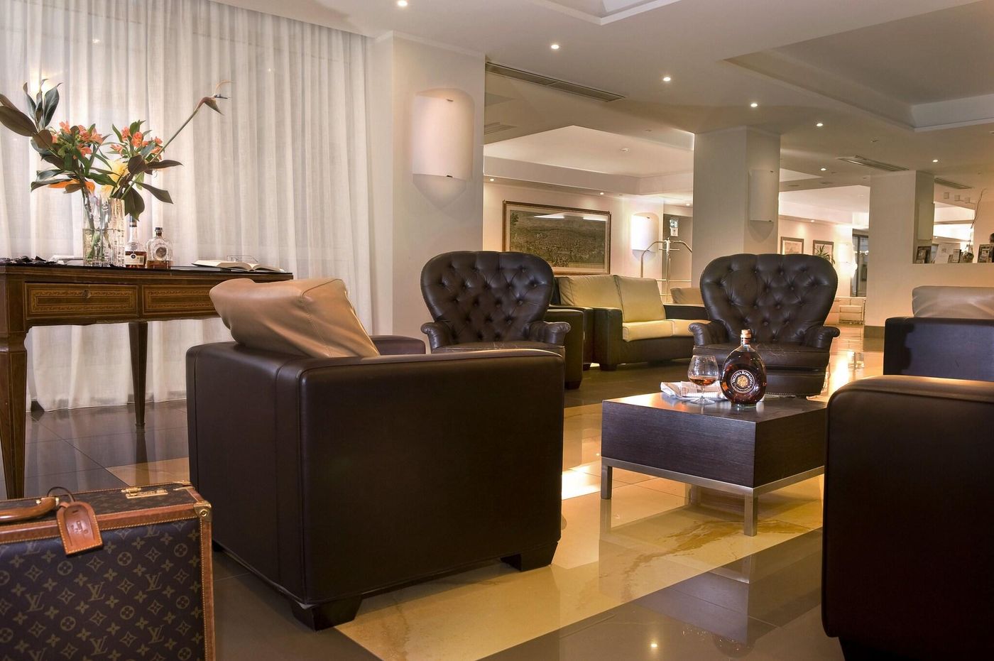 Cardinal-Hotel-St-Peter-Rome-Lobby-5