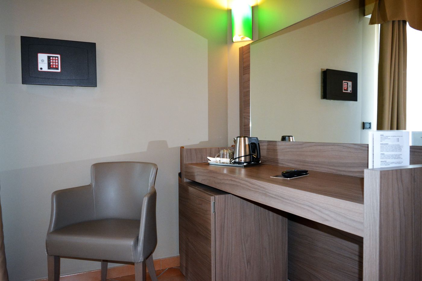 Sunflower-Hotel-Room-25