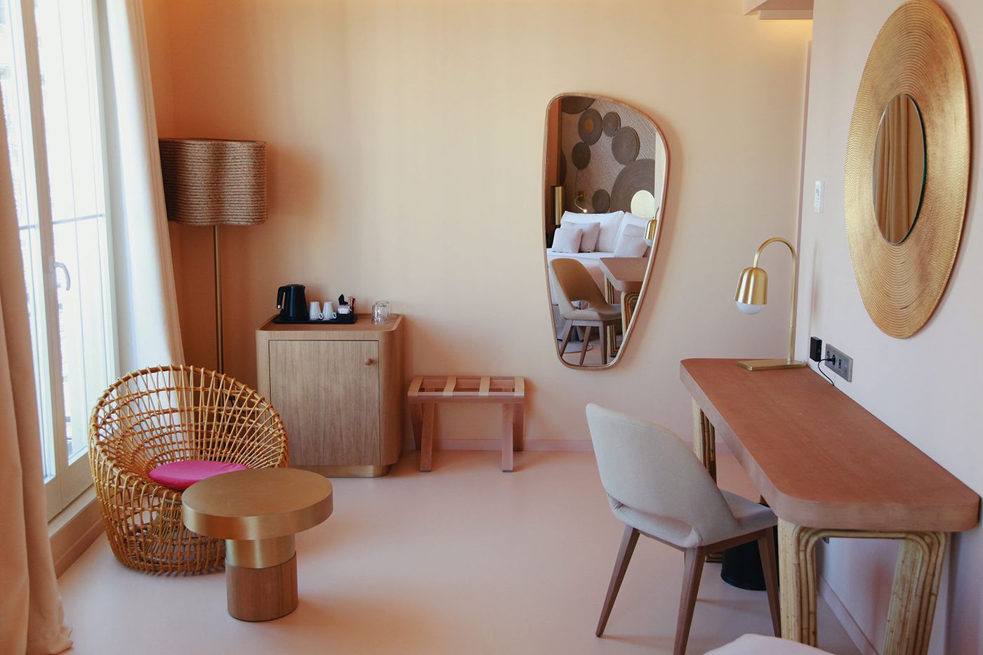 Room-Mate-Macarena-Room-39