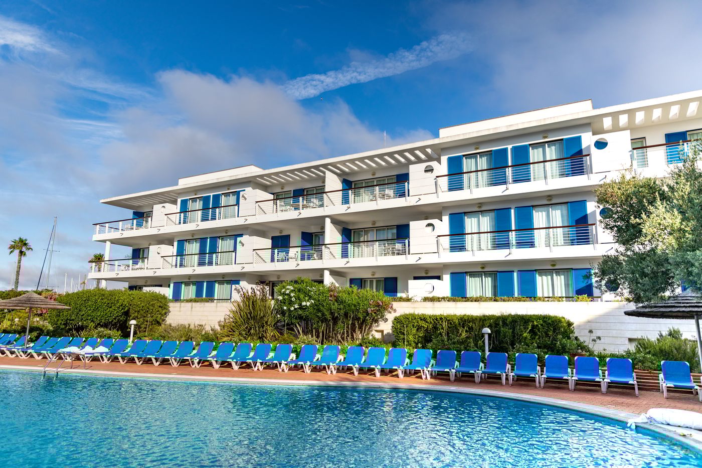 Marina-Club-I-Pool-1