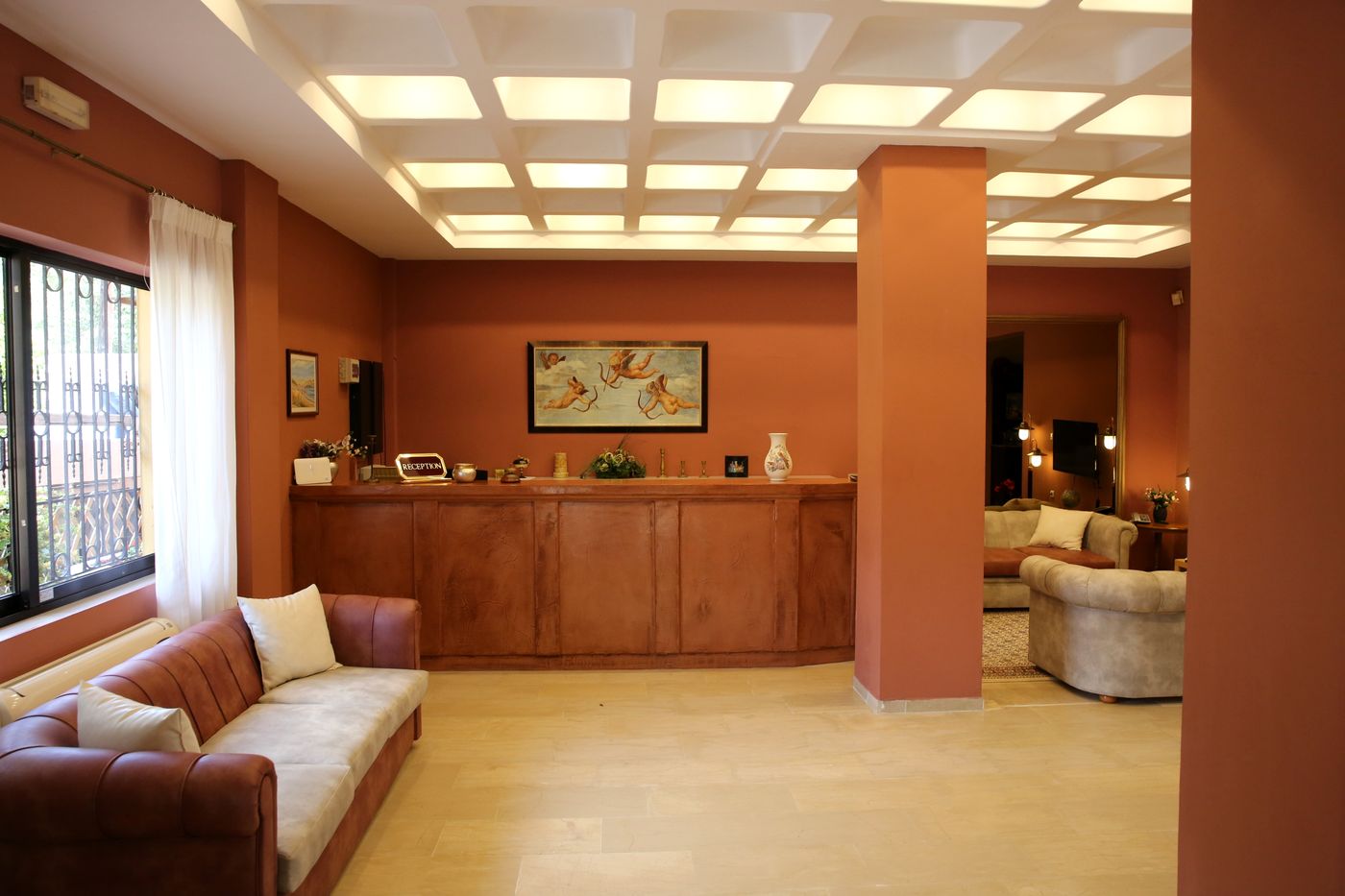Hotel-Sunrise-Inn-Lobby-69