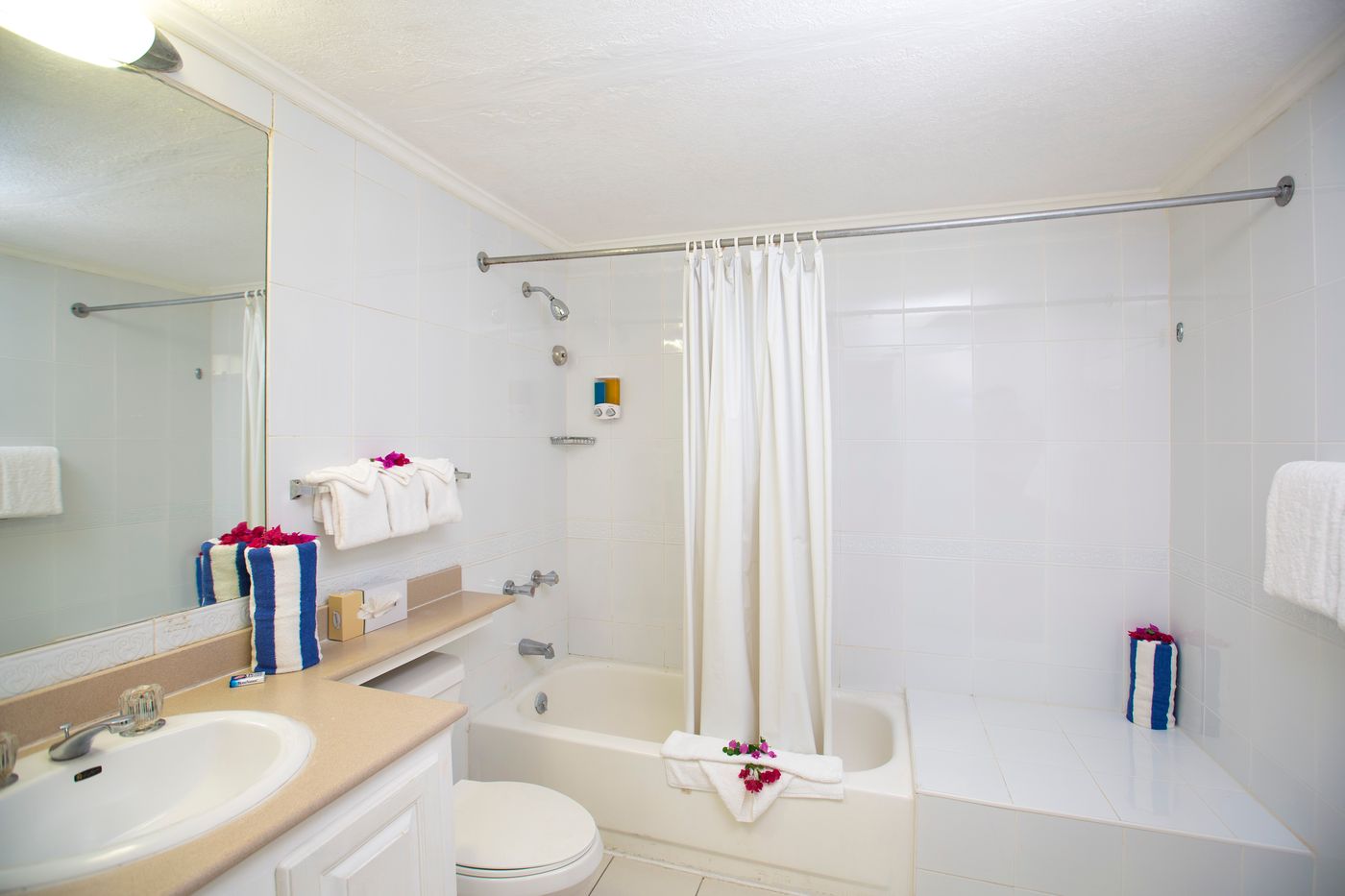 Rooms-on-the-Beach-Ocho-Rios-Room-11