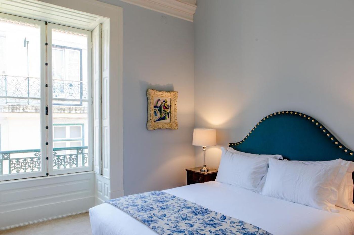 Dear-Lisbon-Palace-Chiado-Room-17