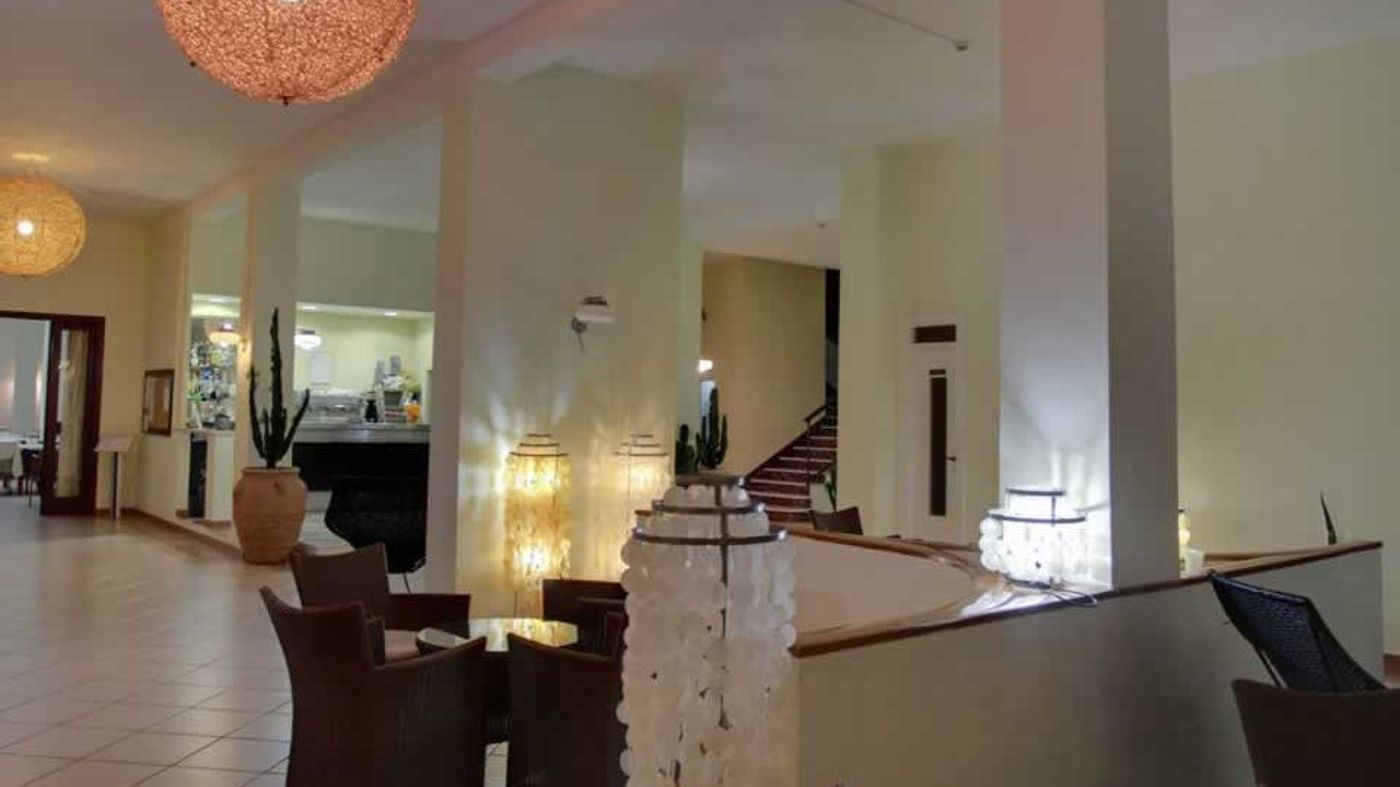 Hotel Guardacosta-Italy-CIRELLA-Lobby-10