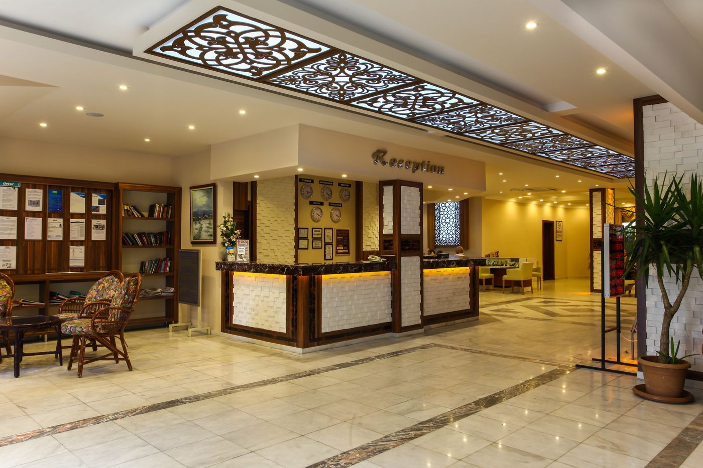 Kleopatra-Beach-Hotel-Lobby-25