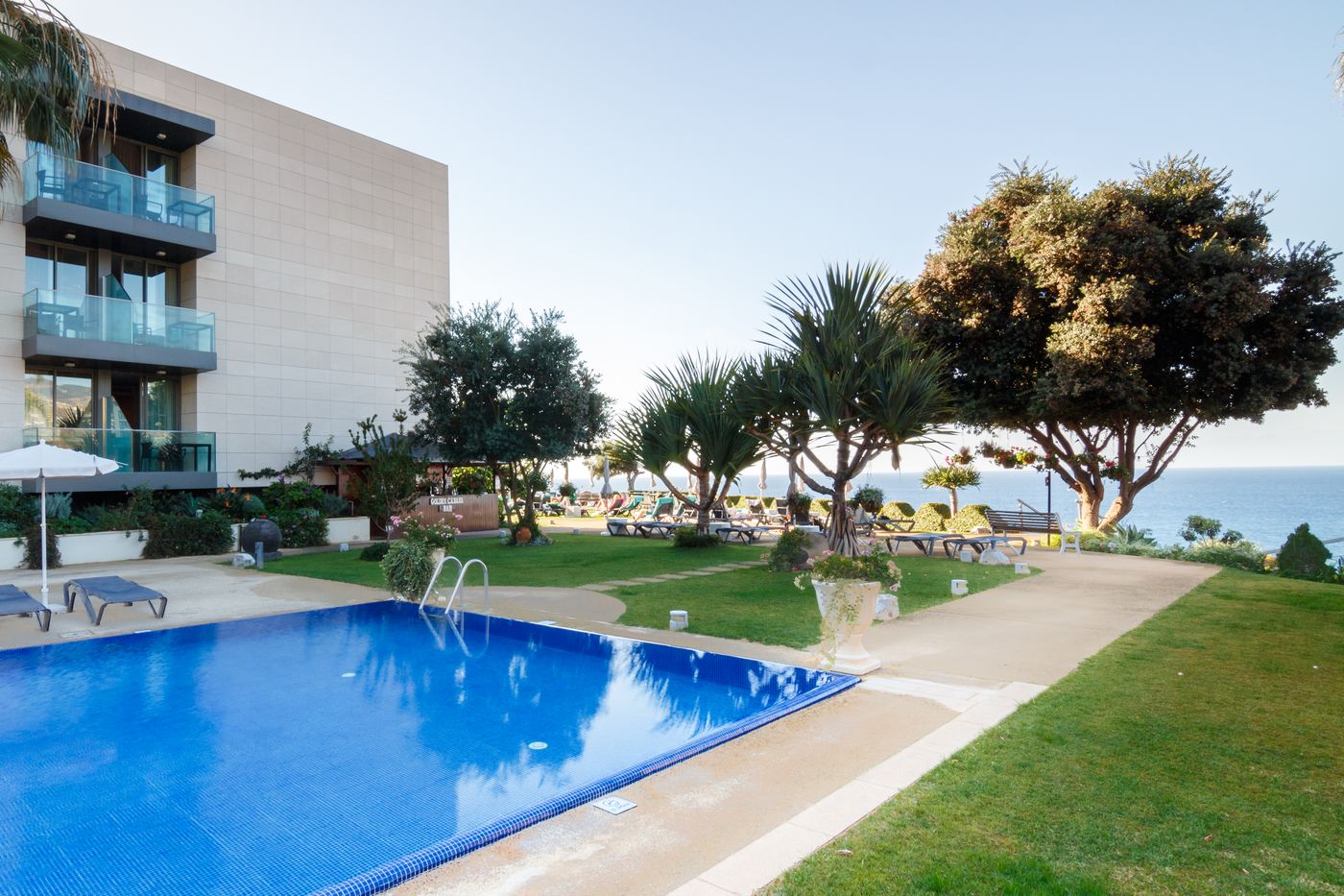 Golden-Residence-Hotel-Madeira-Pool-2