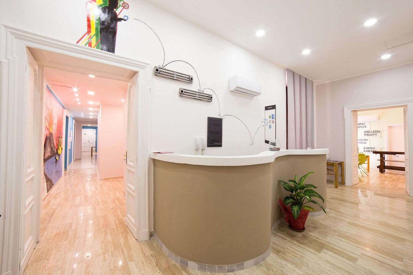 P.C. Boutique H. Napoli Centro - Italy - NAPLES - Sports and Entertainment - 0