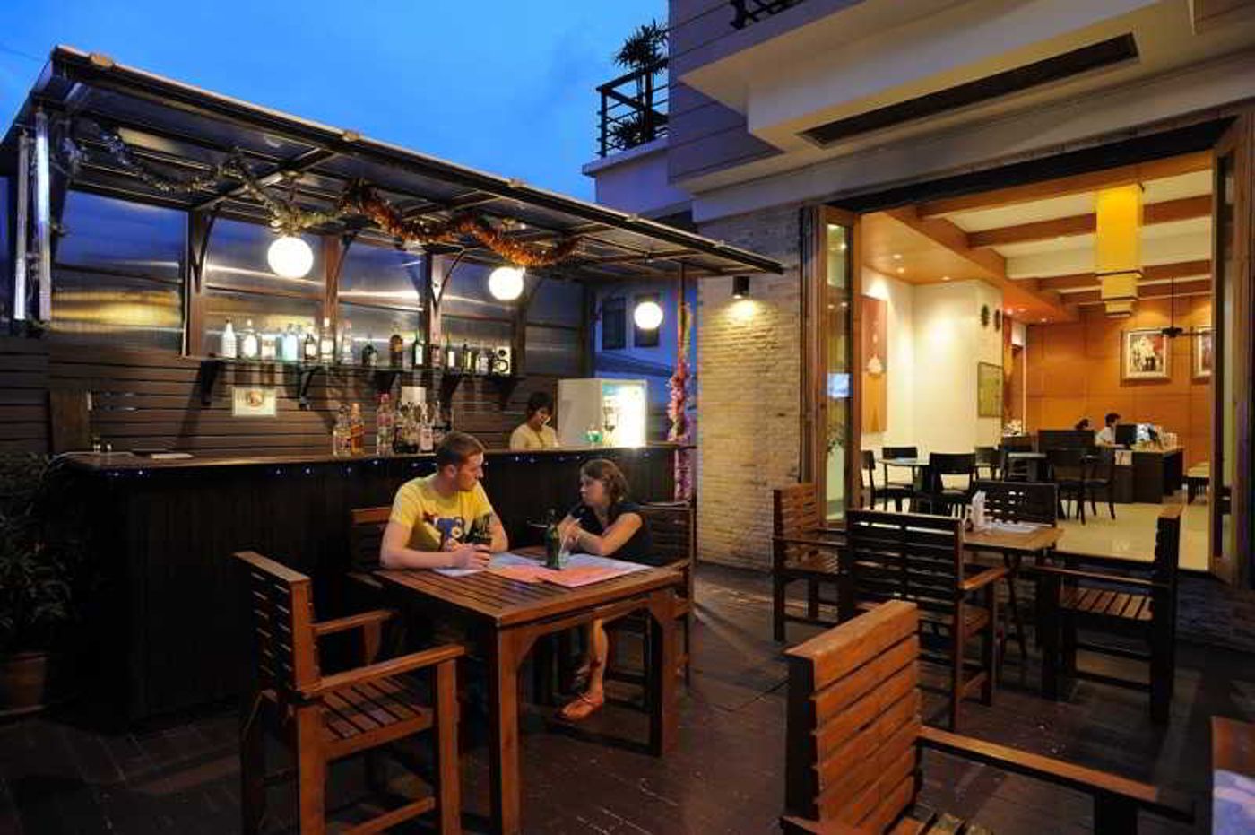 Baramee-Resortel-Bar-11