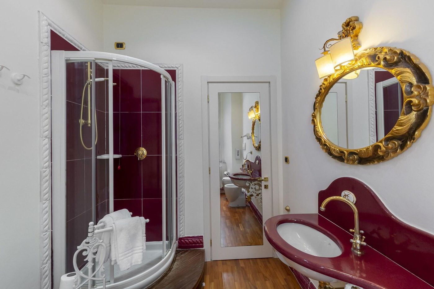 Columbia-Charming-Spa-Room-69