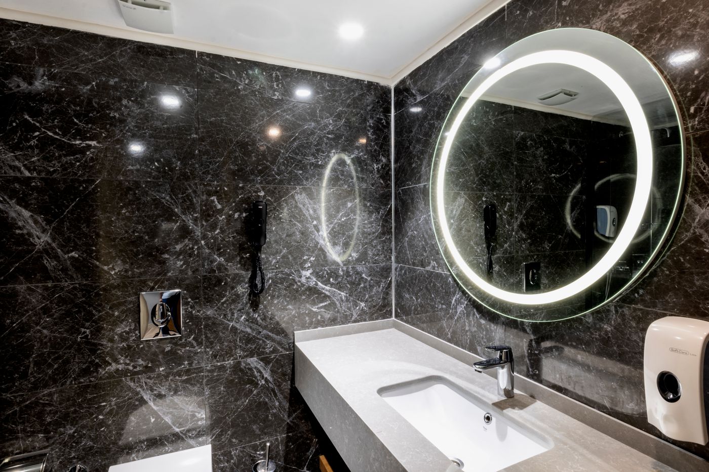 Elysee-Hotel-Room-18