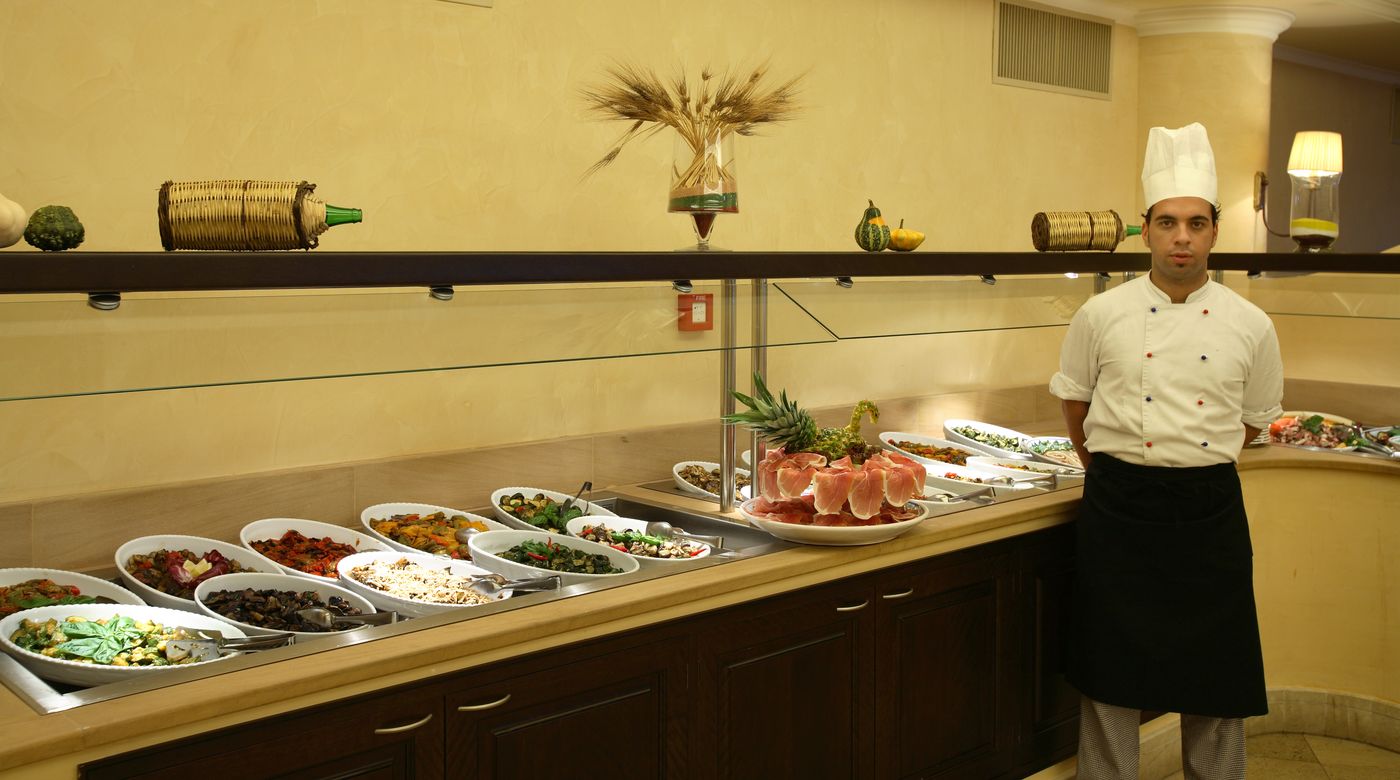 Hotel-Capo-dei-Greci-Restaurant-32