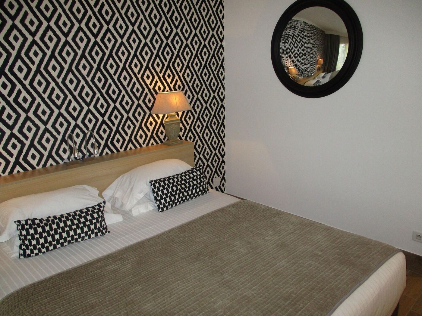 Hotel-Le-Petit-Prince-Room-13