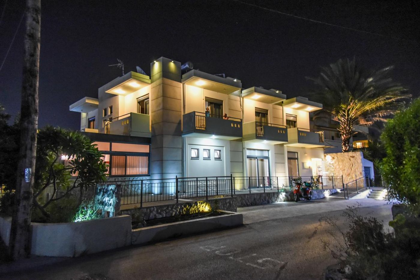 Ilyssion Holidays Studios