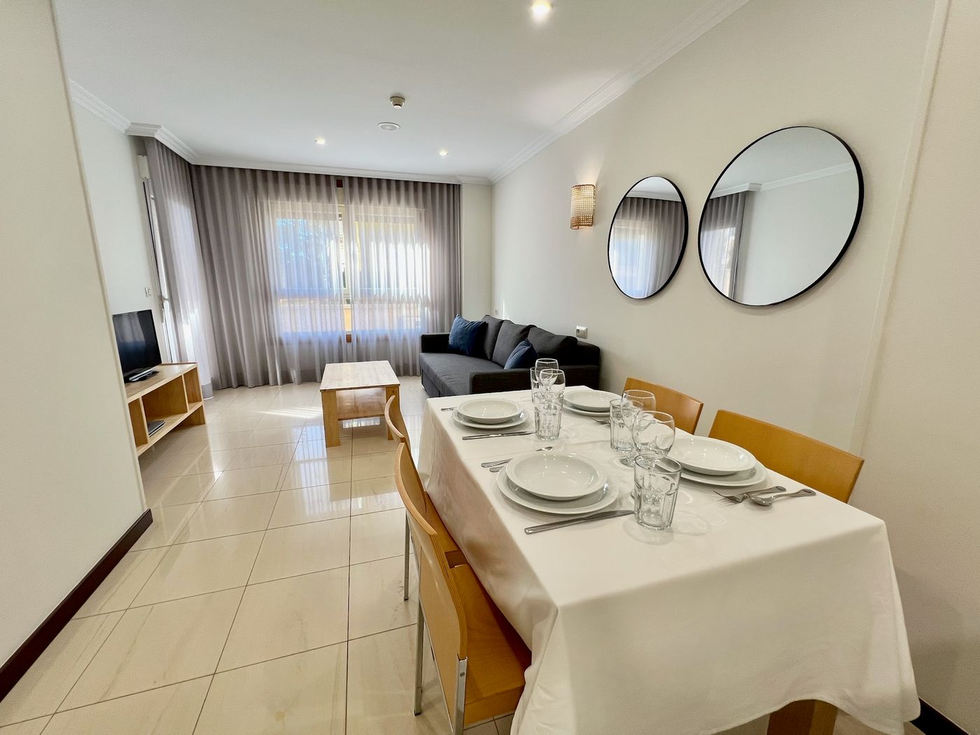 Mediterraneo-Real-Room-26