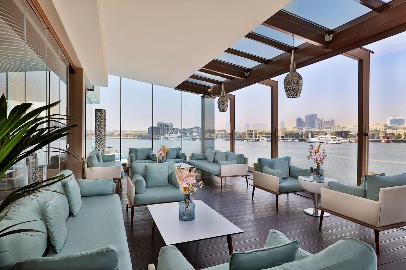 Sheraton-Dubai-Creek-Hotel-and-Towers-Restaurant-60