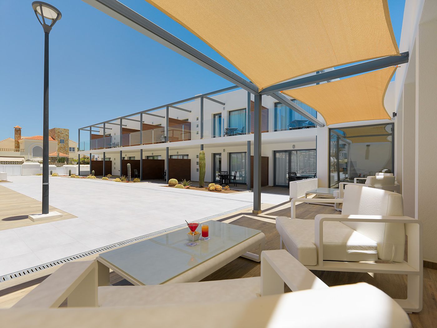 H10 Ocean Dreams - Adults Only