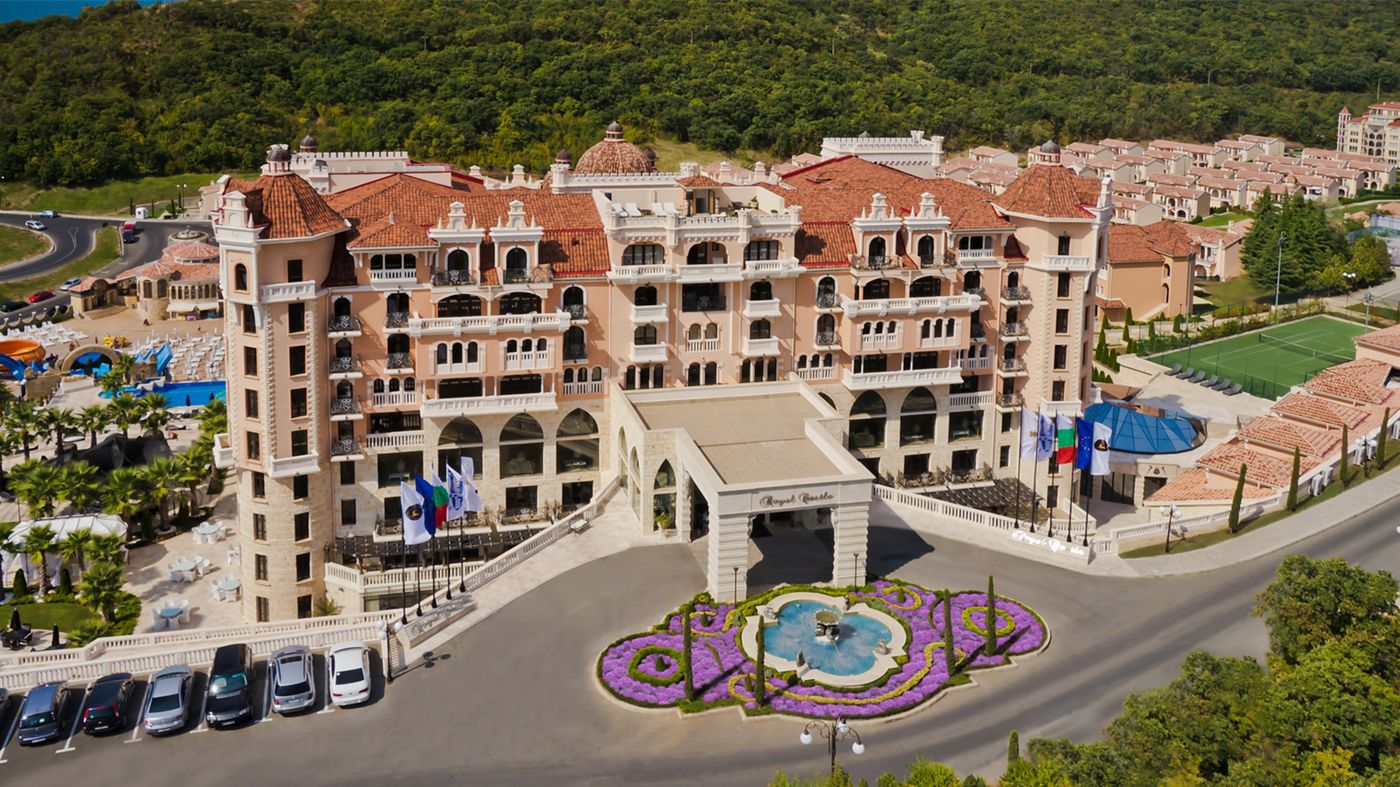 Royal-Castle-General-view-13