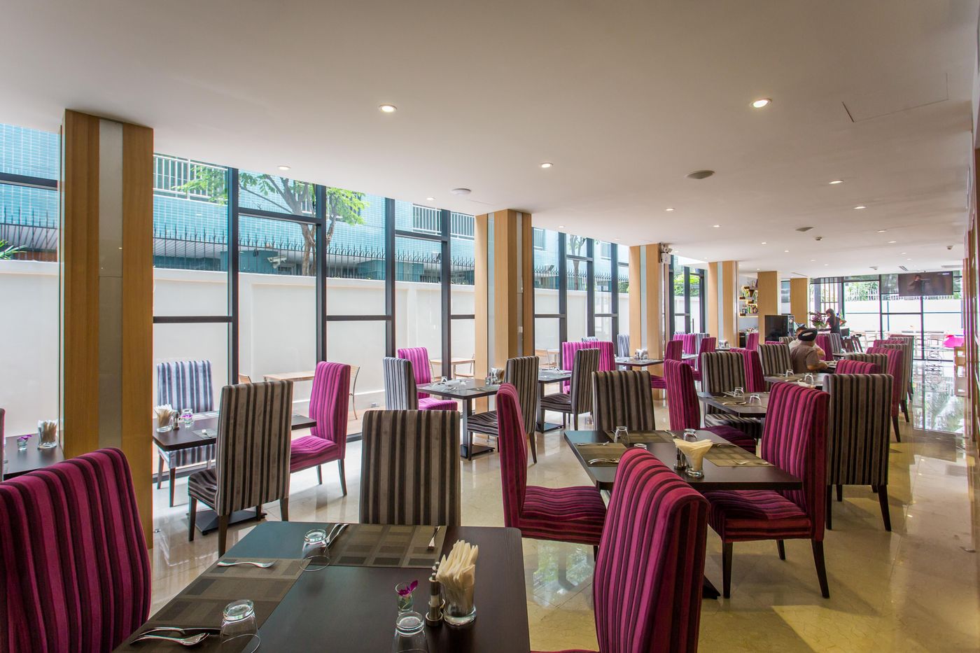 Icon-Bangkok-Restaurant-11