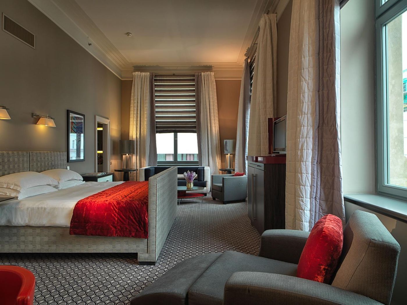 Hotel-de-Rome-Room-19