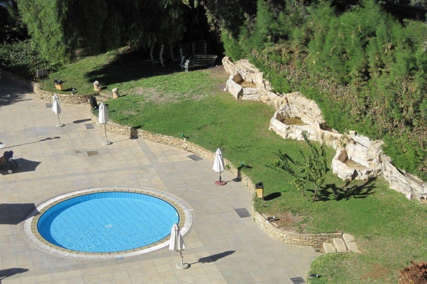 Golden-Arches-General-view-4