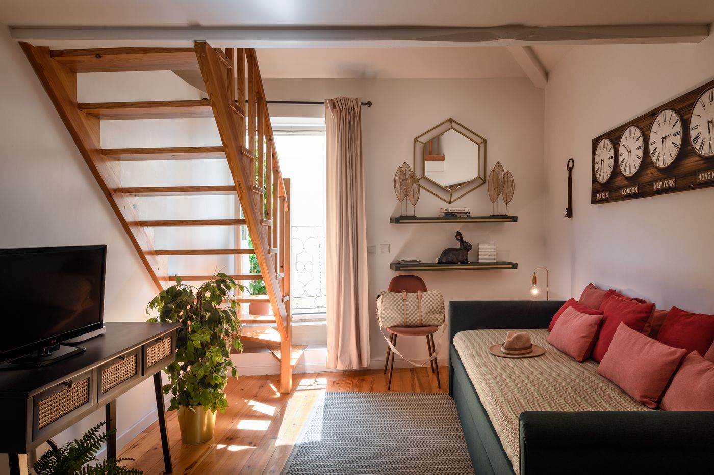 Alfama Yellow House-Portugal-LISBOA-Room-10