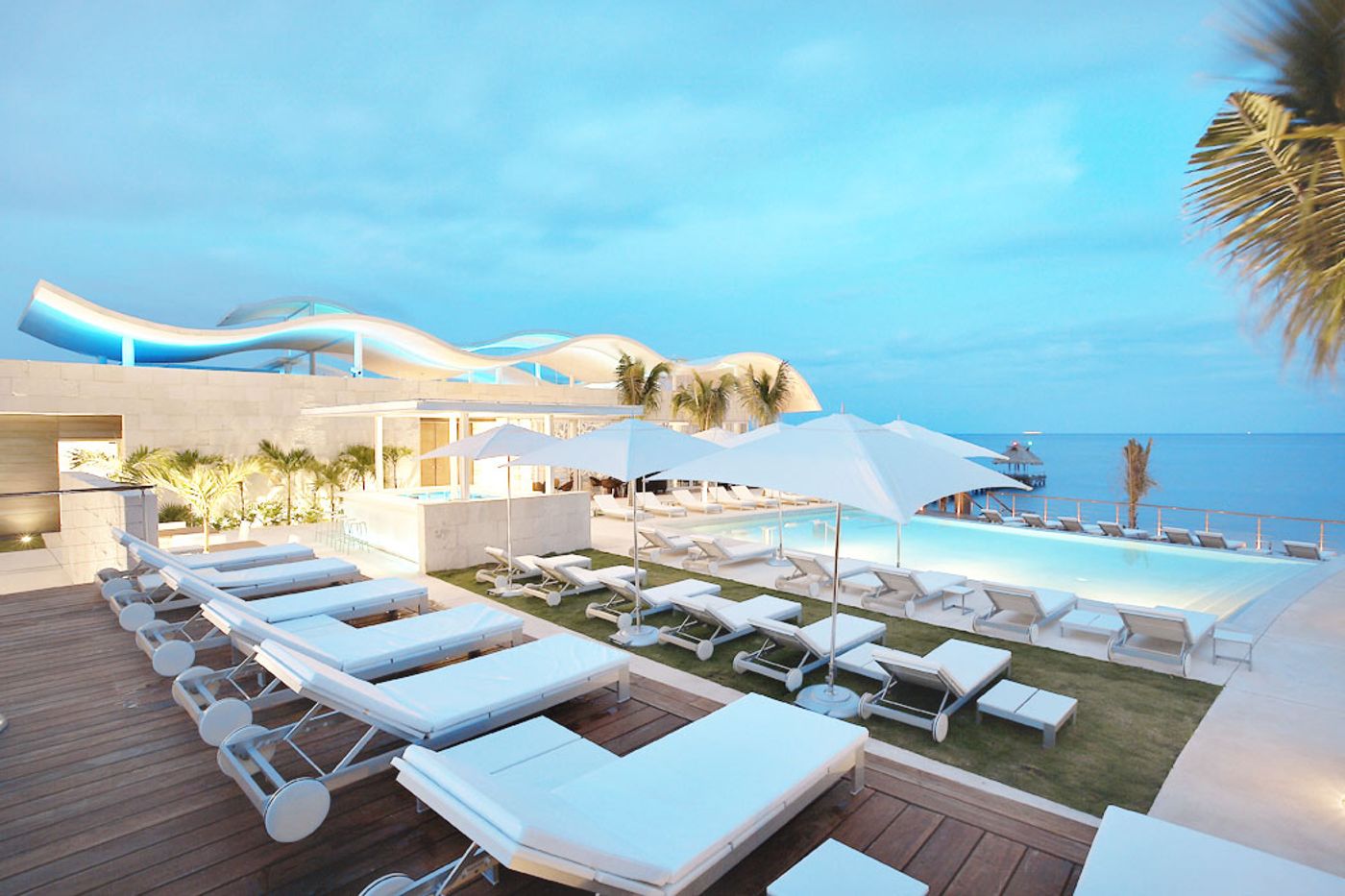 Blue-Diamond-Luxury-Boutique-Riviera-Maya---Adults-Only-Pool-4