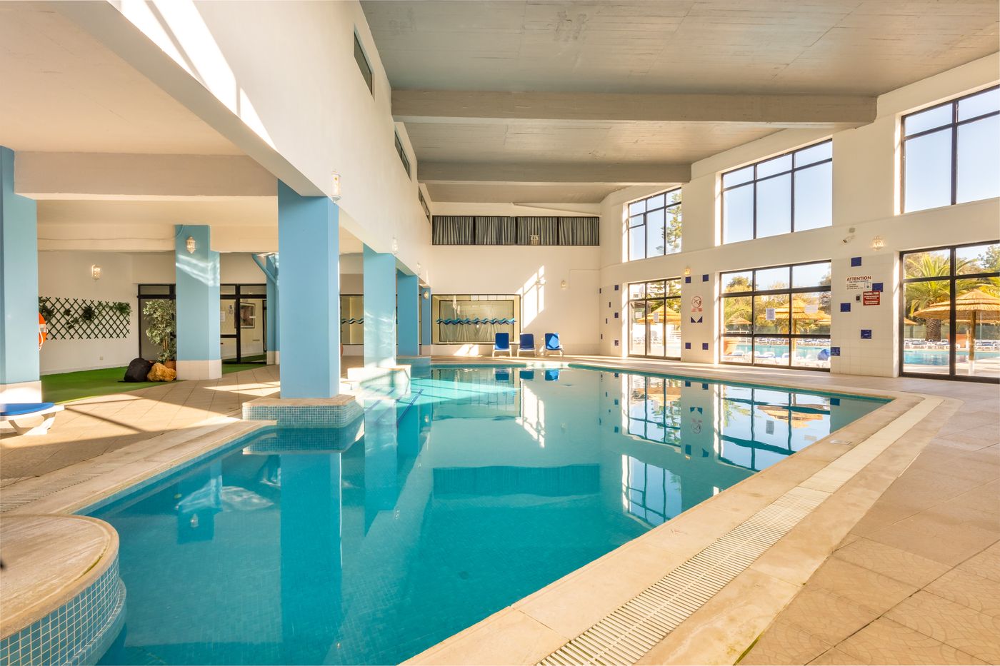 Janelas-do-Mar-Pool-57