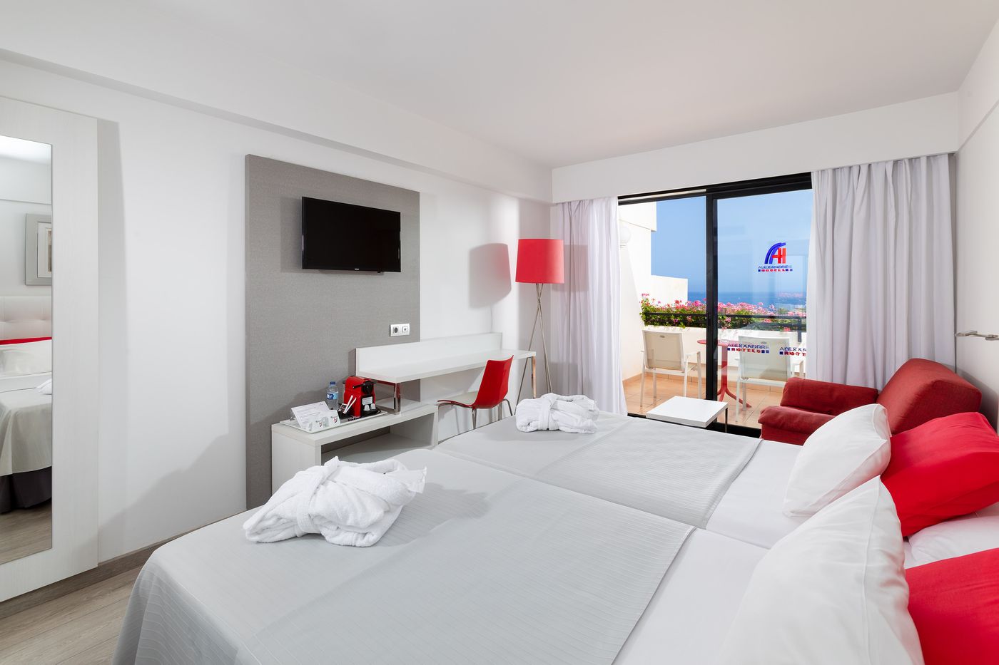 Alexandre-Hotel-Gala-Room-26