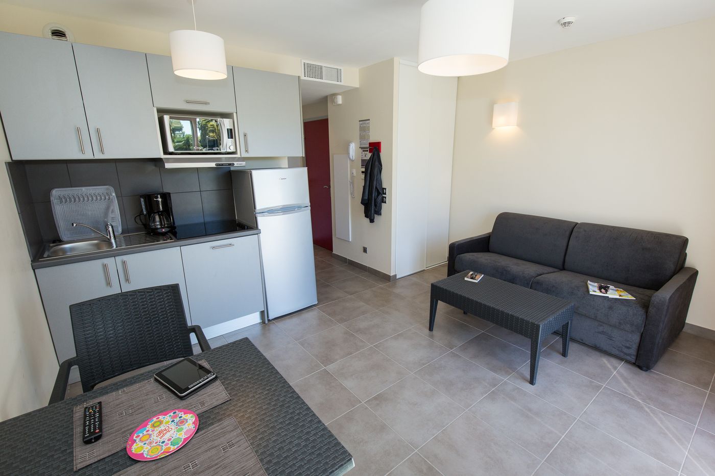 SOWELL-RESIDENCES-Les-Perles-de-Saint-Tropez-Room-13