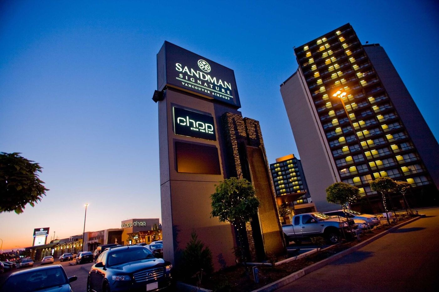 Sandman Signature Hotel & Resort Vancouver Airport-Canada-RICHMOND-General view-3