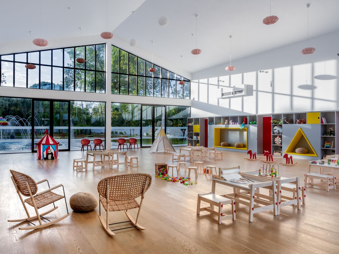 Villa Park, Sun Island