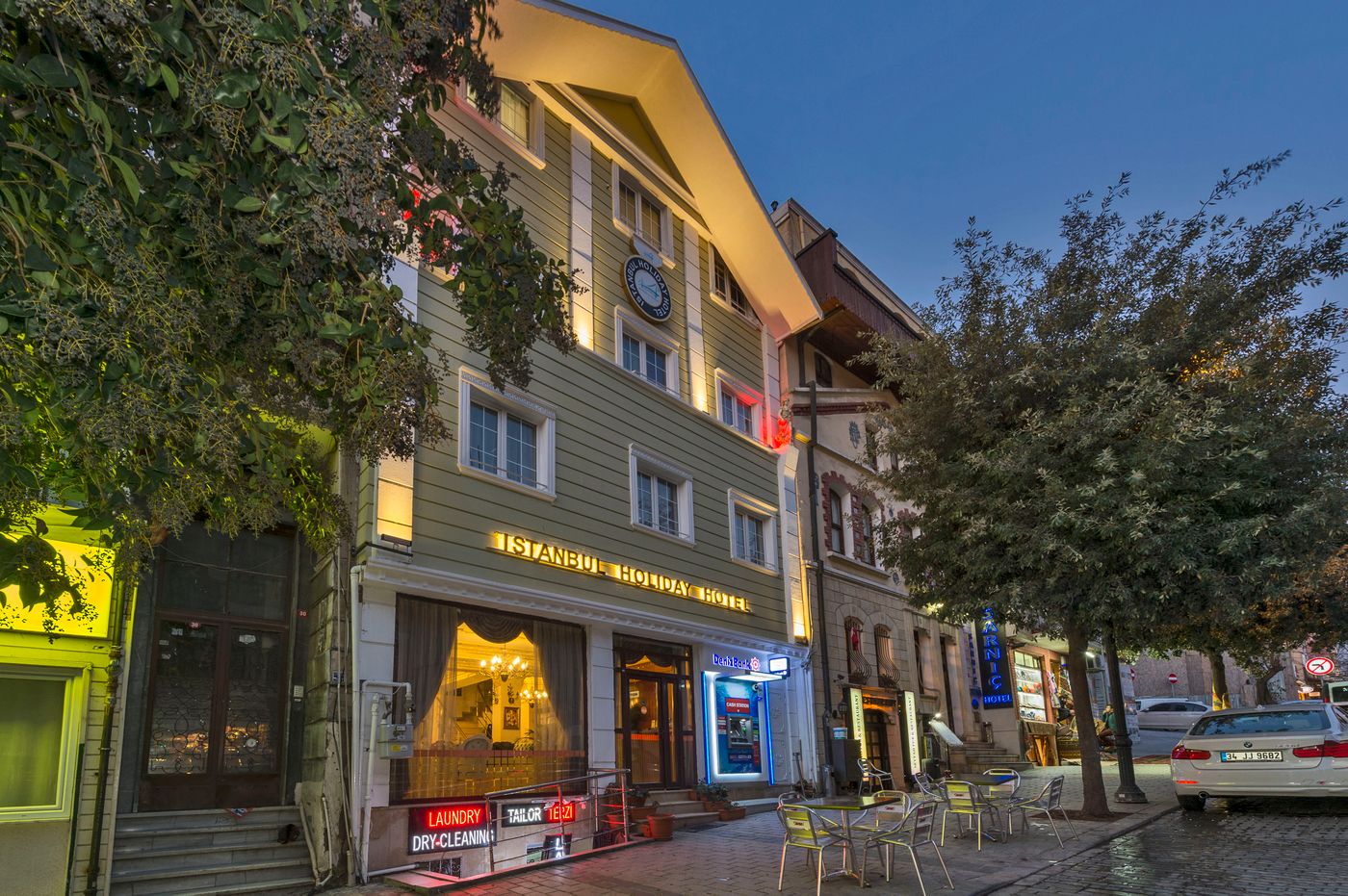 Istanbul-Holiday-Hotel-General-view-38